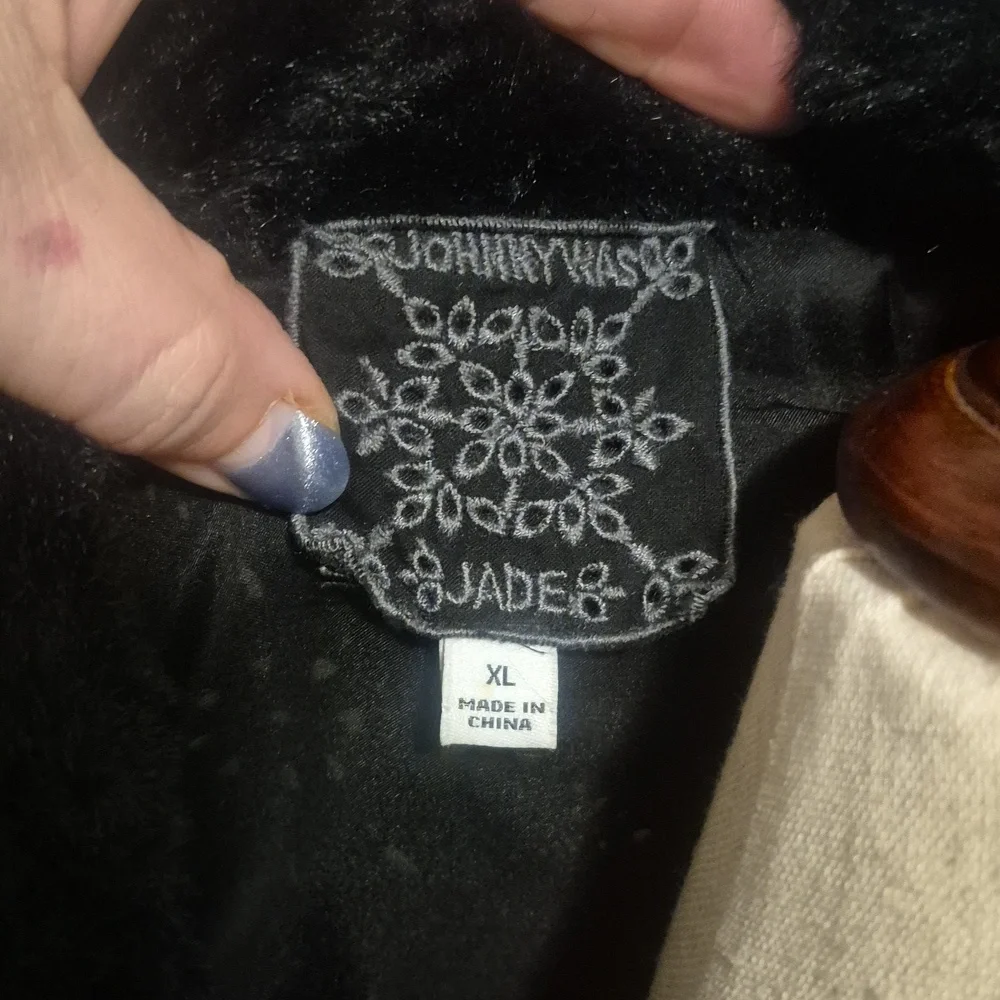 Johnny Was Black Faux Fur Silk Vest XL Star Pattern Softest Fur Lined GORGEOUS! - Picture 8 of 11